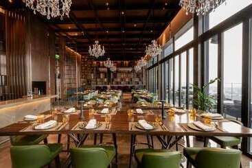 هتل Conrad Pune By Hilton