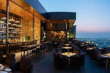 هتل Conrad Pune By Hilton