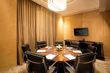 هتل Conrad Pune By Hilton