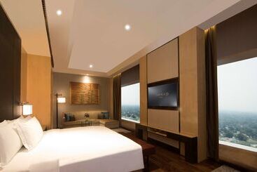 هتل Conrad Pune By Hilton