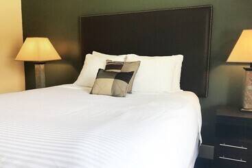 هتل Copper River Inn