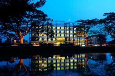 هتل Flemington
