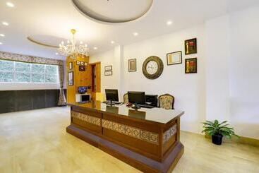 هتل Summit Barsana Resort & Spa