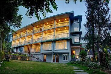 هتل Summit Barsana Resort & Spa