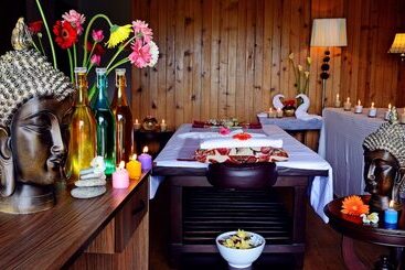 هتل Summit Barsana Resort & Spa