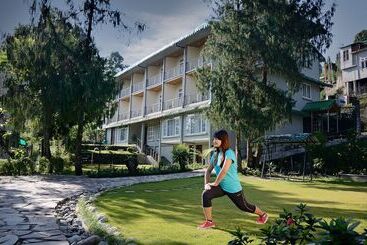 هتل Summit Barsana Resort & Spa