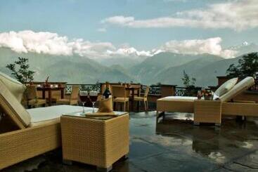 هتل The Chumbi Mountain Retreat & Spa