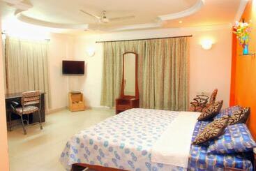 Vcare Service Aparments