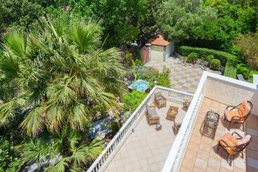 Villa Small Paradise