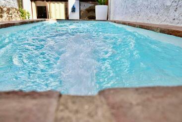 4 Bedrooms Villa With Private Pool Furnished Terrace And Wifi At Santa Elenael - Santa Elena