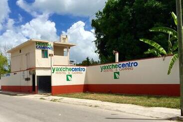 ユースホステル Yaxche Centro Hostal Y Camping
