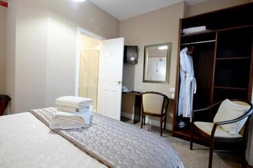 تختخواب و صبحانه Cul Erg House & Kitchen