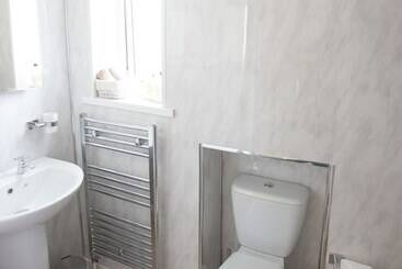 تختخواب و صبحانه Cul Erg House & Kitchen
