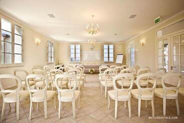 هتل Borgo Conde Wine Resort