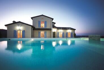 هتل Borgo Conde Wine Resort