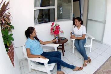 هتل Club Nautico El Dorado