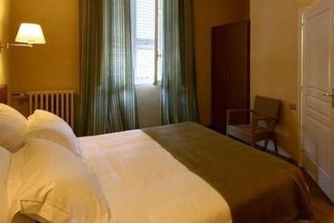هتل Hôtel Duc De Padoue