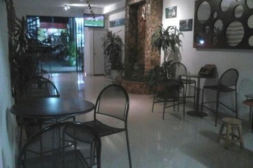 هتل La Quinta Avenida