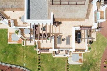 هتل Las Terrazas de Abama Suites