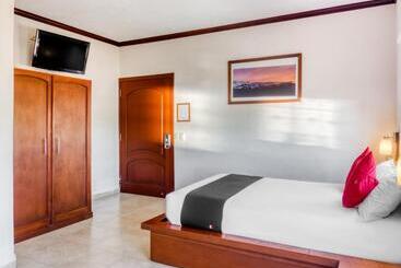 Monte Salerno Hotel & Suites
