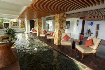 Paragon Hotel Seminyak
