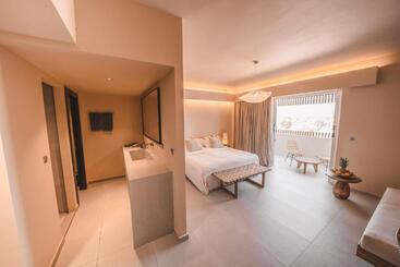 هتل Sentido More Meni Residence