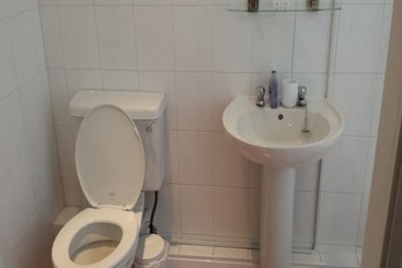 پانسیون Diamonds Guest House