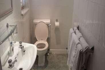 پانسیون Diamonds Guest House