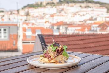پانسیون The Art Inn Lisbon