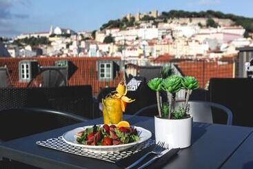 پانسیون The Art Inn Lisbon