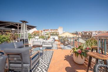 پانسیون The Art Inn Lisbon