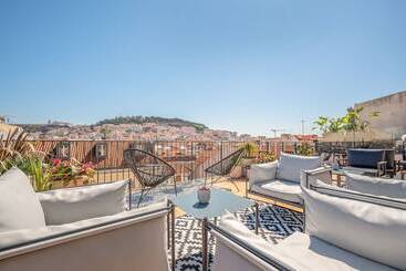 پانسیون The Art Inn Lisbon