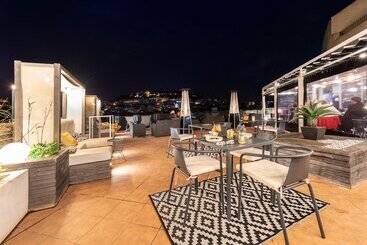 پانسیون The Art Inn Lisbon