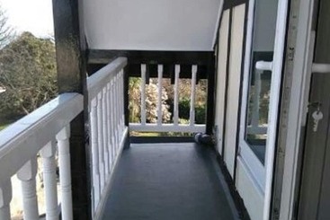 پانسیون Tudor Court