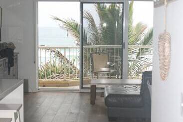 Surfers Horizons Resort