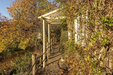 Tucking Mill View