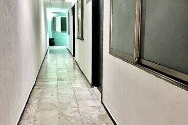 Zyan Rooms