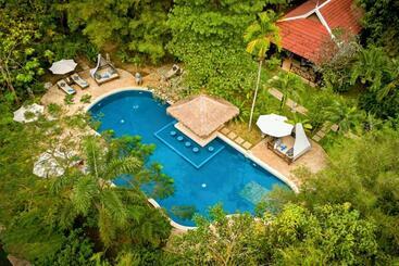 هتل Nara Sojourn Boutique Villa