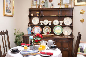 تختخواب و صبحانه Braeside House