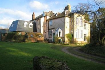 تختخواب و صبحانه Bulmer Tye House