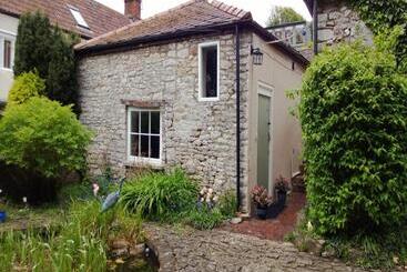 Longbridge House - Shepton Mallet
