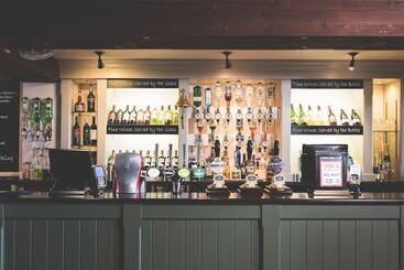 هتل County Arms