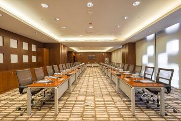 Crowne Plaza Riyadh   Rdc Hotel & Convention, An Ihg