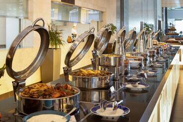 Crowne Plaza Riyadh   Rdc Hotel & Convention, An Ihg