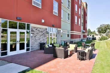 هتل Holiday Inn Bismarck, An Ihg