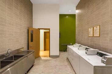 هتل Holiday Inn Express Haikou West Coast, An Ihg