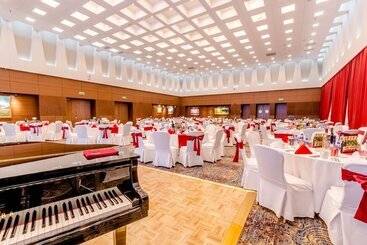هتل Holiday Inn Ulaanbaatar, An Ihg