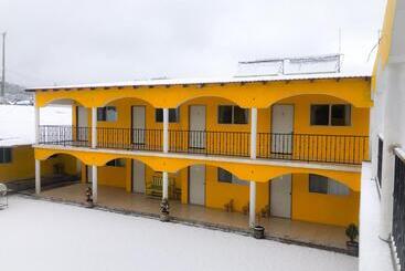 هتل Posada Del Cobre
