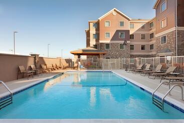 هتل Staybridge Suites Midland By Ihg