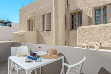 Panormos Hotel And Studios
